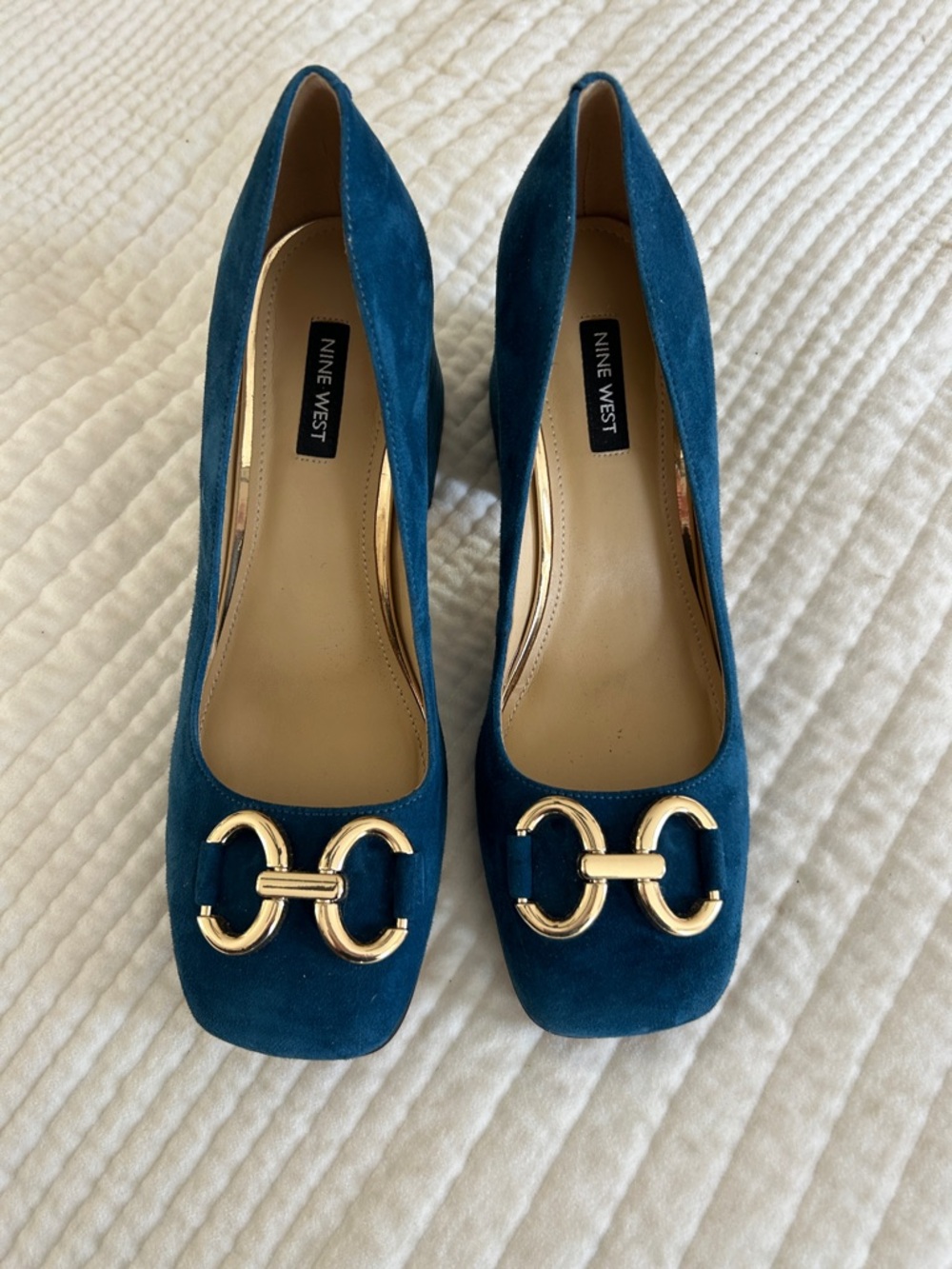 Nine West Teal Suede Pumps with Gold Chain Accent